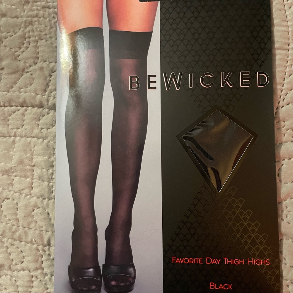 Stockings Black White Lace OS New Multiple Thigh High